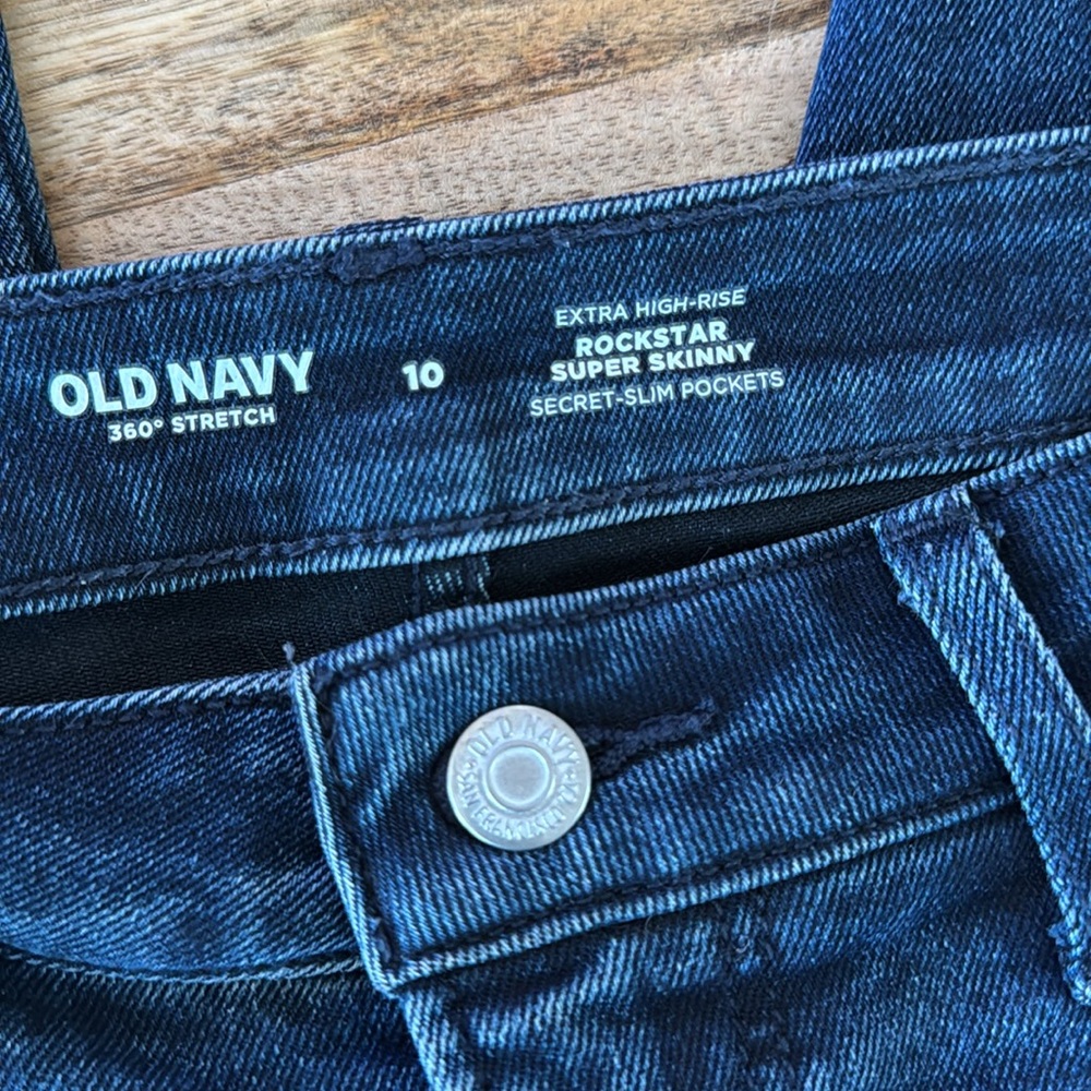 Trendy! 3 Pairs of Jeans Sz10 - 2 NEW! - Picture 15 of 16